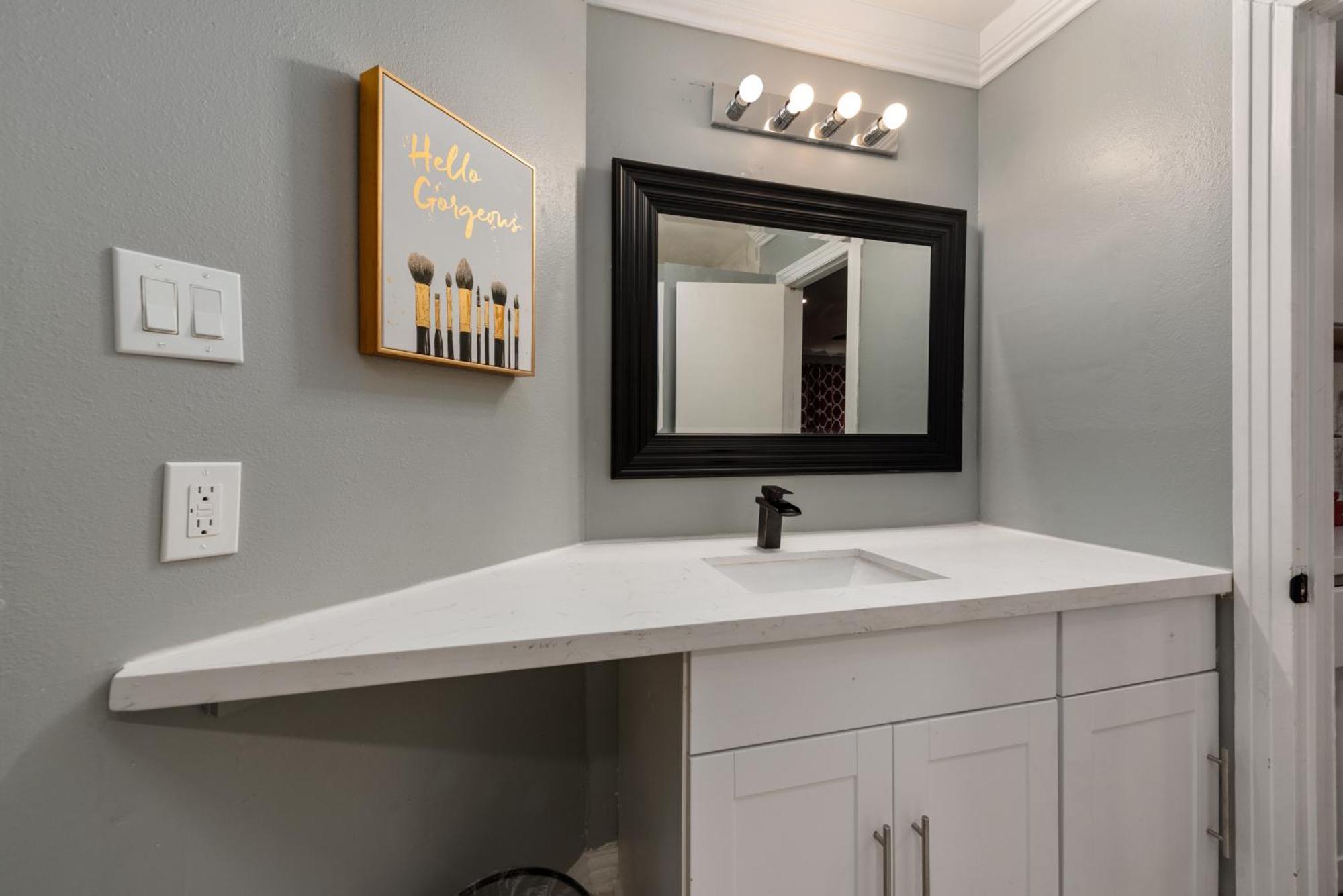 Urban Retreat 1Br With Free Park Διαμέρισμα Χιούστον Εξωτερικό φωτογραφία